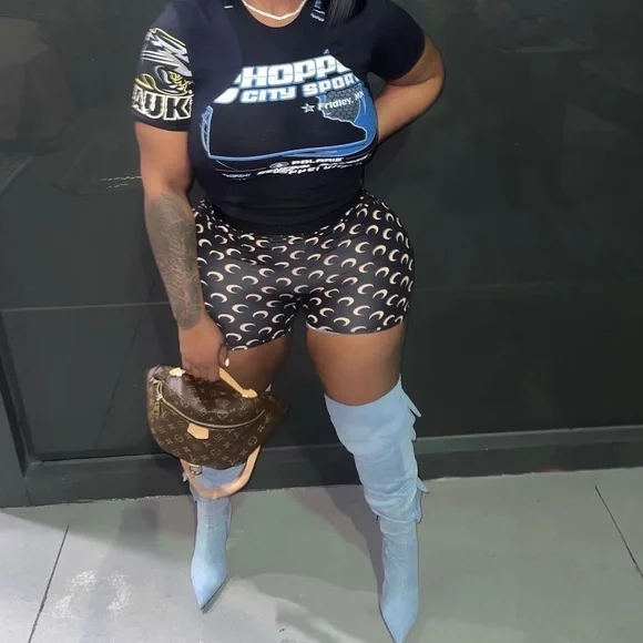 Top: Black Paneled Crescent Moon-printed T-shirt and Moon Fitted Yoga Shorts - Picture 5 of 5